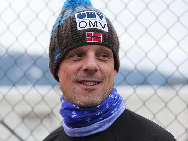 Alexander Stöckl aus Österreich, Trainer der norwegischen Skispringer. Foto: Daniel Karmann/dpa/Archivbild