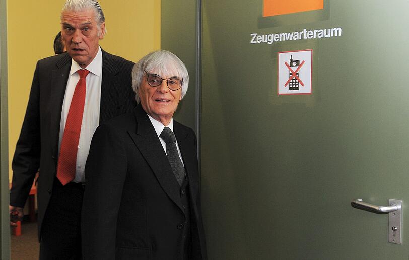 Ecclestone ist als Zeuge im Prozess gegen den früheren BayernLB-Vorstand Gribkowsky geladen. Die Bilder aus dem Gericht in München