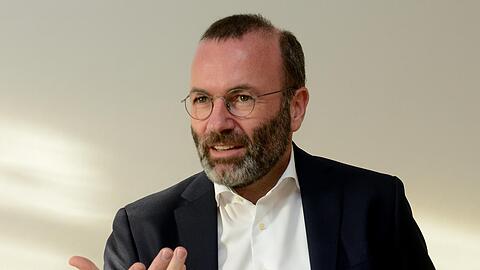 Der stellvertretende CSU-Parteivorsitzende Manfred Weber ist auf Sparkurs – SPD und Grüne sind dagegen.