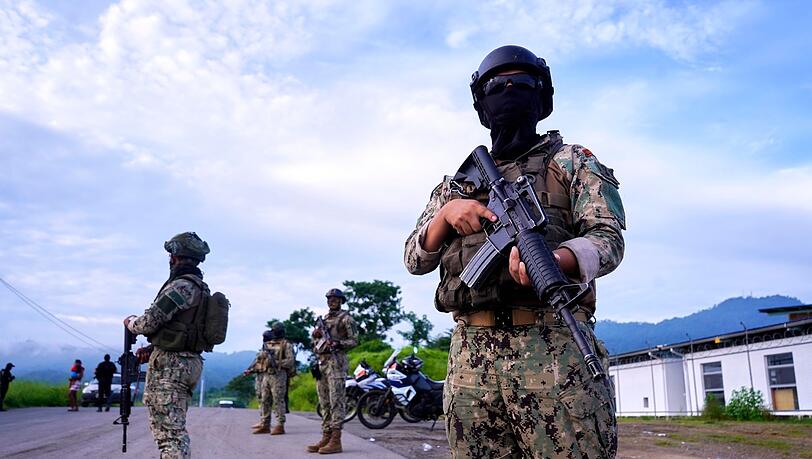In Ecuador sind acht abgetrennte menschliche Köpfe in Jutesäcken am Straßenrand entdeckt worden. (Archivbild) In Ecuador sind acht abgetrennte menschliche Köpfe in Jutesäcken am Straßenrand entdeckt worden. (Archivbild)