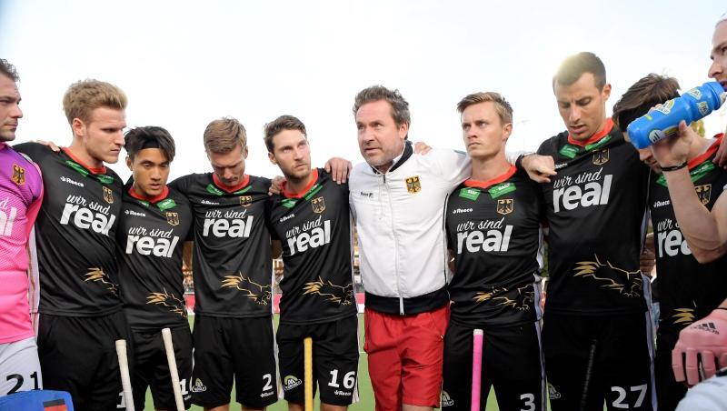 Die deutschen Hockey-Herren setzten sich klar gegen Schottland durch, verloren aber gegen die Niederlande. Die deutschen Hockey-Herren setzten sich klar gegen Schottland durch, verloren aber gegen die Niederlande.