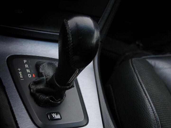 Verkehrsministerium will Automatik-Führerschein attraktiver machen.