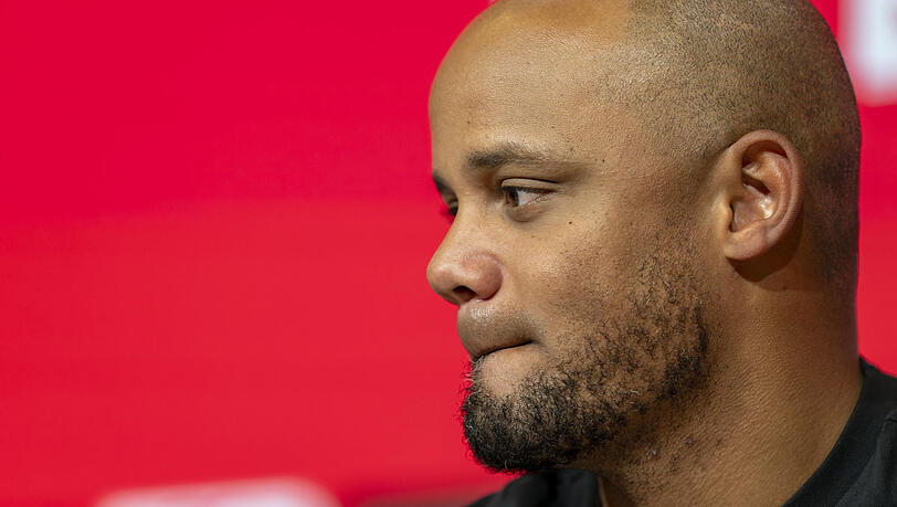 Knackige Wochen für den FC Bayern und Trainer Kompany. Nach Benfica geht es zunächst gegen St. Pauli und Augsburg, danach warten allerdings mit PSG, BVB und Leverkusen drei Kracher in Folge.
