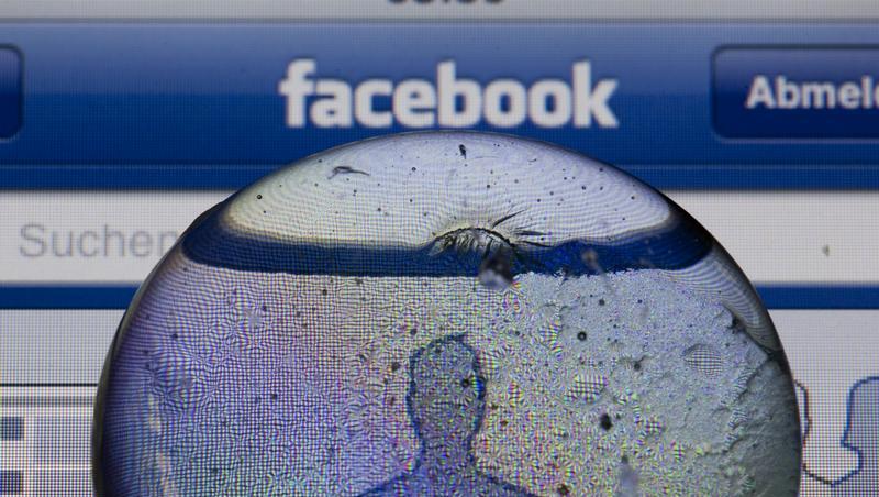 Aus Angst vor Wirtschafsspionage sind Facebook, Ebay und Xing für Porsche-Mitarbeiter nicht zugänglich. Aus Angst vor Wirtschafsspionage sind Facebook, Ebay und Xing für Porsche-Mitarbeiter nicht zugänglich.