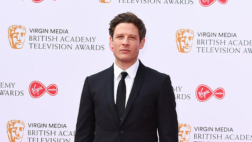 Im feinen Smoking könnte James Norton auch bald als James Bond zu sehen sein Im feinen Smoking könnte James Norton auch bald als James Bond zu sehen sein