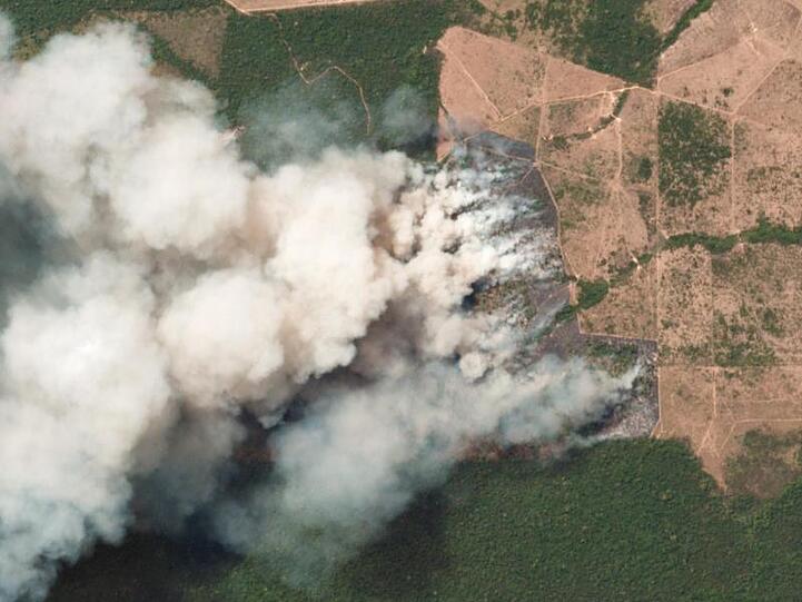 Das Satellitenbild zeigt die Brände in den betroffenen Regionen in dem brasilianischen Bundesstaat Pará.