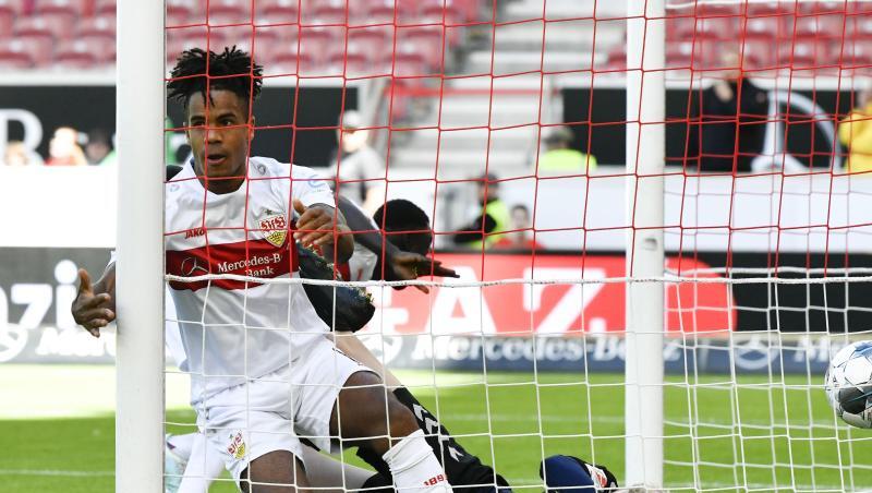 Daniel Didavi (l) schoss das 1:0 für den VfB Stuttgart.