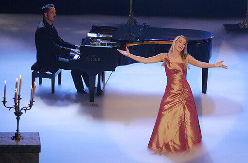Schlagersängerin Stefanie Hertel wird bei "Let's Dance" ihr Tanzbein schwingen.