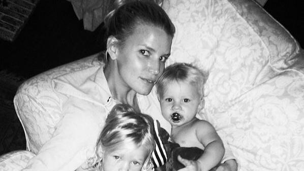 Jessica Simpson mit ihrer Tochter Maxwell Drew Johnson und Sohn Ace Knute Jessica Simpson mit ihrer Tochter Maxwell Drew Johnson und Sohn Ace Knute
