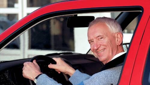 Nachweislich verkehrstauglich - Senioren am Steuer sind nicht häufiger in Unfälle verwickelt als jüngere Autofahrer. Nachweislich verkehrstauglich - Senioren am Steuer sind nicht häufiger in Unfälle verwickelt als jüngere Autofahrer.