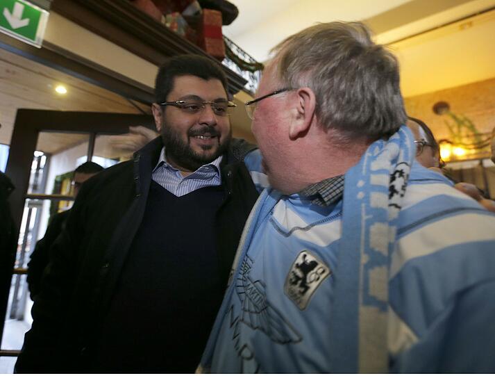 Nach der Pressekonferenz gab es ein gemeinsames Mittagessen mit den Löwen-Fans im Pschorr-Bräuhaus. Auch Investor Hasan Ismaik und Präsident Peter Casalette waren vor Ort.