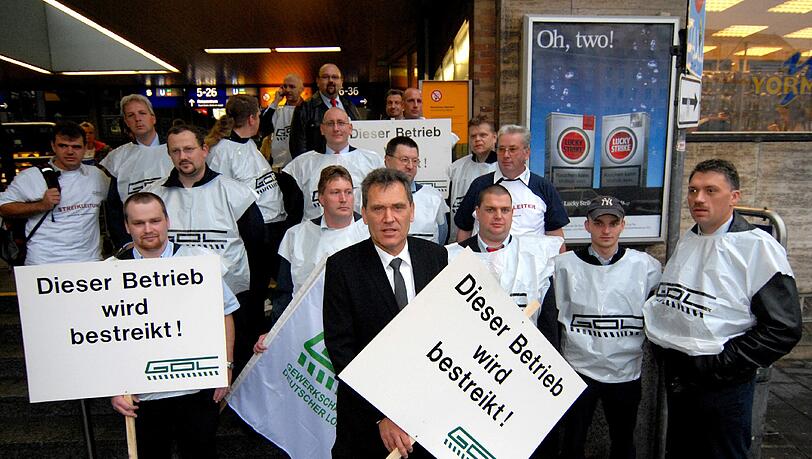 Streikende Eisenbahner in München (Archivbild): Die heutige Streik-Kultur hat ihre Anfänge in der Arbeiterbewegung. Streikende Eisenbahner in München (Archivbild): Die heutige Streik-Kultur hat ihre Anfänge in der Arbeiterbewegung.