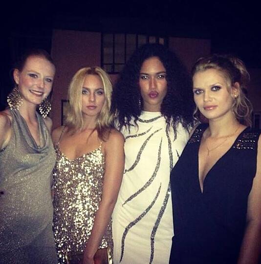 Sara mit ihren "GNTM"_Kolleginnen Maike, Kasia und Lovelyn (v.l.)