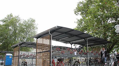 Platz für Radl: Die neue Abstellanlage am Marienhof.