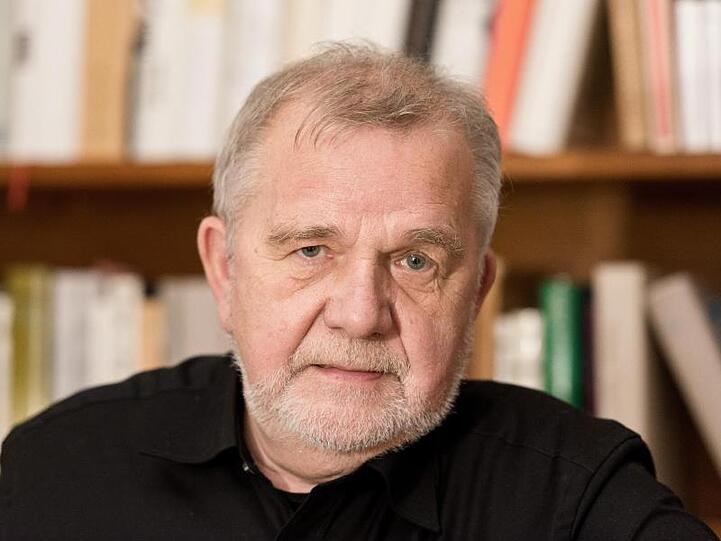 Rüdiger Safranski macht sich auf die Spuren von Hölderlin.