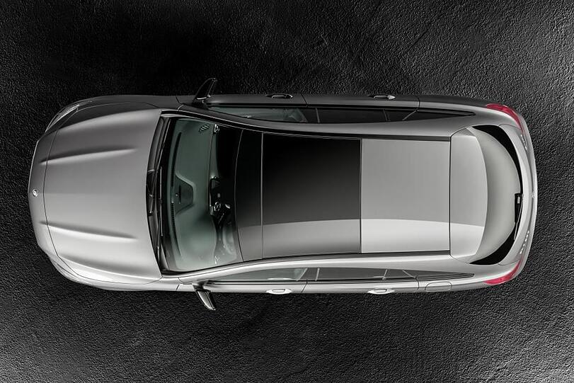 Der neue Mercedes CLA Shooting Brake wirkt aus allen Blickwinkeln sehr elegant. Und innendrin hat er reichlich Platz.