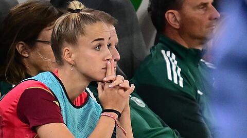 Giulia Gwinn verpasst den Pflichtspiel-Auftakt der Münchner Fußballerinnen.