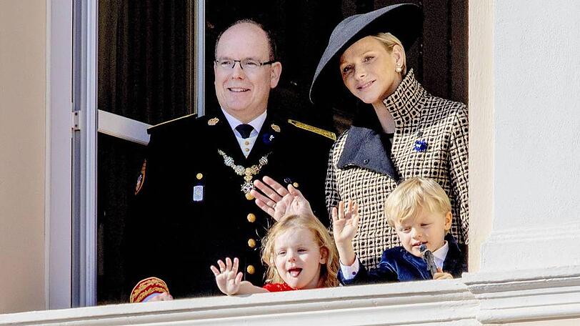 Fürst Albert und Fürstin Charlene mit ihren Zwillingen Gabriella und Jacques am Nationalfeiertag in Monaco