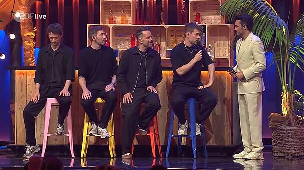 Die Band "Revolverheld" sprach mit Giovanni Zarrella über ihr 20-jähriges Bestehen. Die Band "Revolverheld" sprach mit Giovanni Zarrella über ihr 20-jähriges Bestehen.
