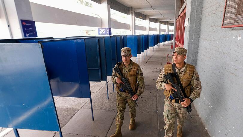 Im Mittelpunkt des Wahlkampfs standen die Themen Wirtschaft, Sicherheit und Migration. Im Mittelpunkt des Wahlkampfs standen die Themen Wirtschaft, Sicherheit und Migration.