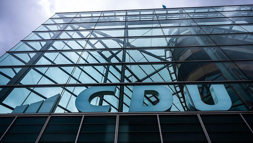 Die zweitägige Klausur der CDU-Führungsgremien geht heute zu Ende. Die zweitägige Klausur der CDU-Führungsgremien geht heute zu Ende.