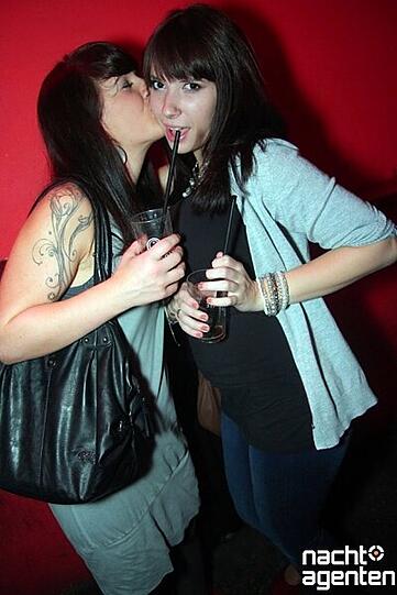 "Remmi Demmi" - was sonst? - in der Nachtgalerie. Mehr Bilder unter: www.nachtagenten.de