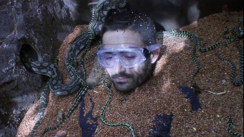 Sehen Sie hier weitere Bilder von Menderes Prüfung.