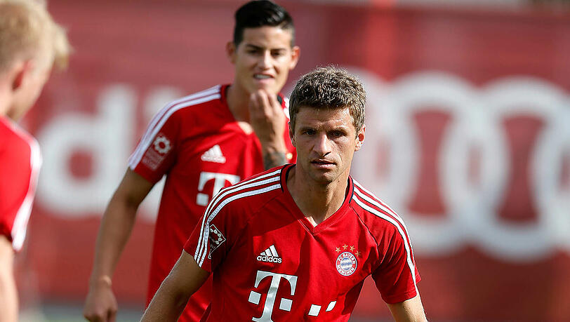 Lauert auf seine Chance: James Rodriguez sitzt Thomas Müller im Nacken. Lauert auf seine Chance: James Rodriguez sitzt Thomas Müller im Nacken.