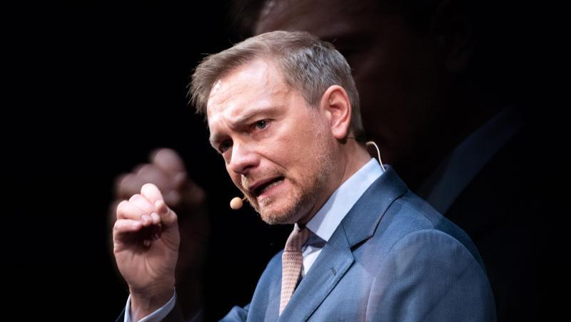 FDP-Chef Christian Lindner: "Die Welt rotiert, aber in Deutschland steht die Politik still."