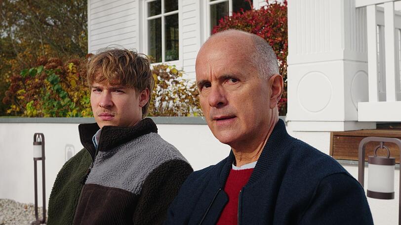 Zwischen Erik (Christoph Maria Herbst, rechts) und seinem Sohn Leon (Philip Noah Schwarz) gibt es bisweilen Zoff.