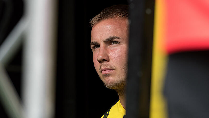 Um Mario Götze ist es ruhig geworden. Öffentliche Auftritte sind selten. Um Mario Götze ist es ruhig geworden. Öffentliche Auftritte sind selten.