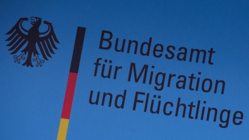 Der Schriftzug des Bundesamtes für Migration und Flüchtlinge (BAMF). Der Schriftzug des Bundesamtes für Migration und Flüchtlinge (BAMF).