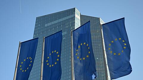 Die EZB verfolgt die Inflation im Euroraum genau. (Archivbild)