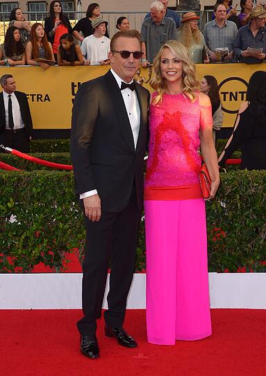 Kevin Costner mit seiner Frau Christine Baumgartner