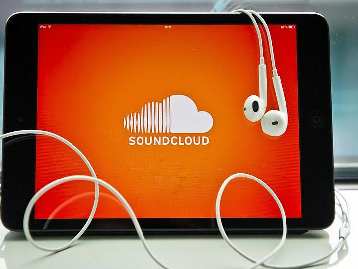 Die App Soundcloud auf einem iPad.