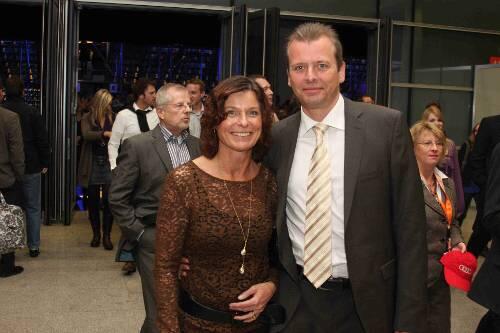 Anfangs wohl übersehen, hatten sie trotzdem ihren Spaß: OB Ulrich Maly und Ehefrau Petra.