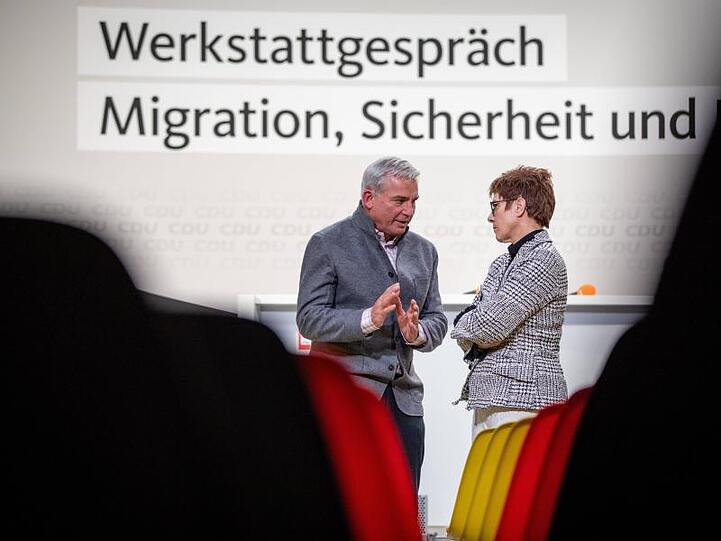 Annegret Kramp-Karrenbauer, CDU-Bundesvorsitzende, und Thomas Strobl (CDU), Innenminister in Baden-Württemberg. Foto: Kay Nietfeld