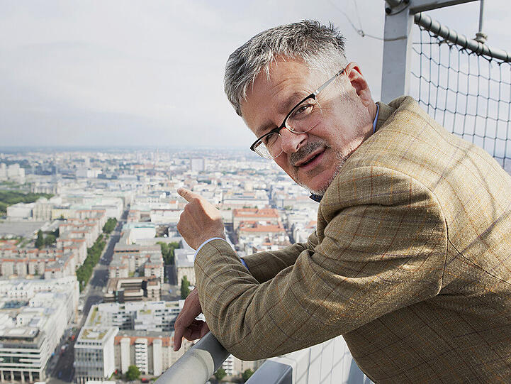 Cambridge-Historiker Prof. Christopher Clark besucht Schauplätze und Menschen in Ost und West
