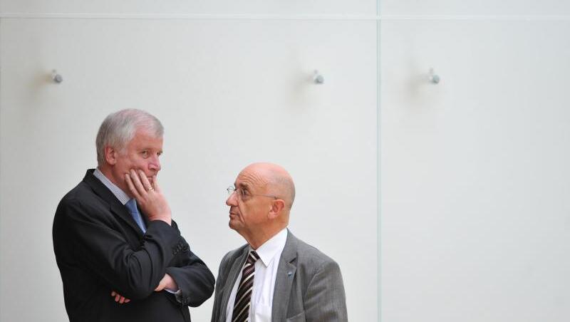 Horst Seehofer und der ehemalige bayerische Justizminister Alfred Sauter.