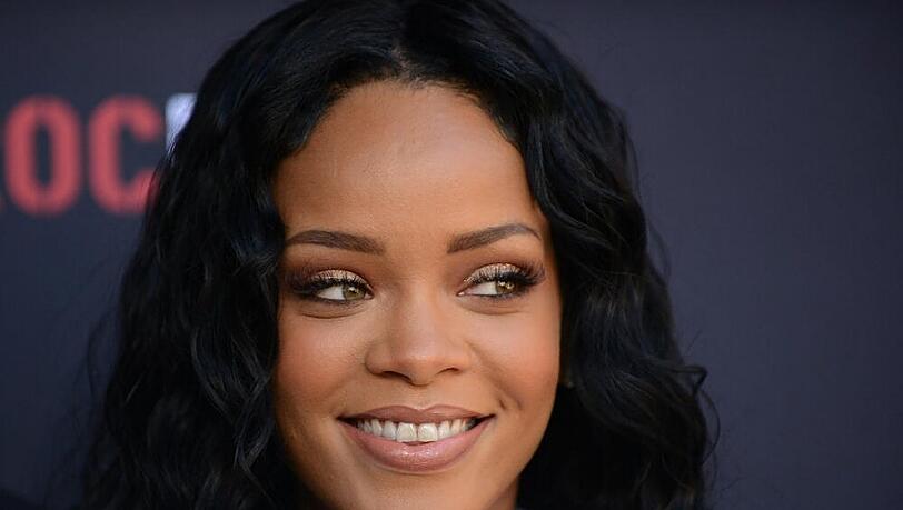Kann mittlerweile wieder lächeln: Rihanna Kann mittlerweile wieder lächeln: Rihanna