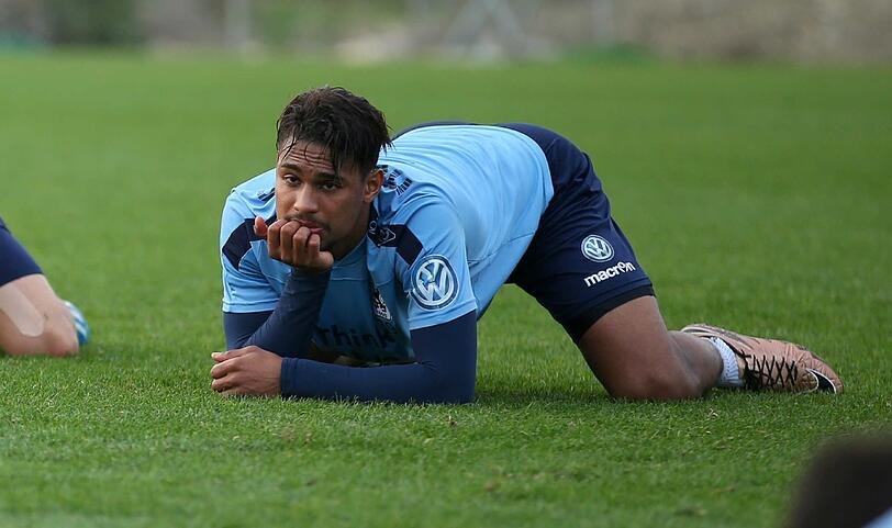 Lustlos wirkt Okotie derzeit - ist er in Gedanken schon bei einem neuen Verein?