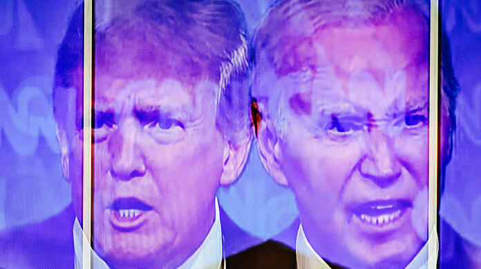 In der Nacht von Freitag auf Samstag fand das erste Wahlduell in den USA statt. Der Gewinner ist laut einer CNN-Umfrage Joe Bidens Vorgänger Donald Trump (links).