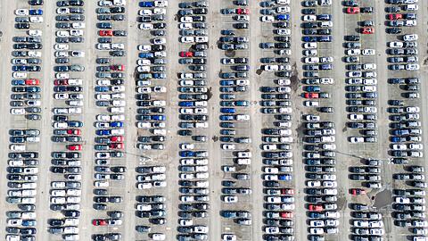 Die Zölle von US-Präsident Trump kommen zur Unzeit für deutsche Autobauer. (Archivbild)
