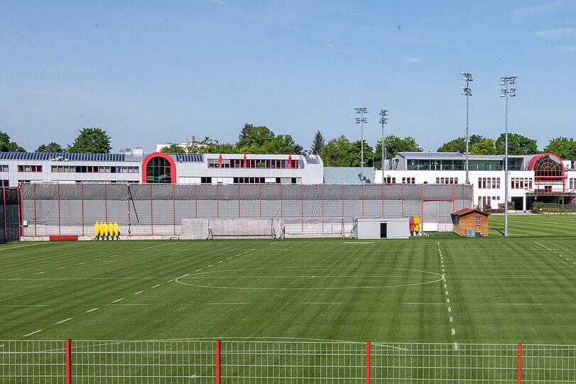 Um für den Liga-Restart gegen Union Berlin gerüstet zu sein, trainierte Hansi Flick unter Ausschluss der Öffentlichkeit.