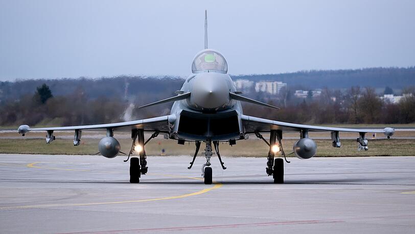 Wegen der verschärften Bedrohungslage will die Bundeswehr wieder Tieffluggebiete fürs Pilotentraining nutzen.