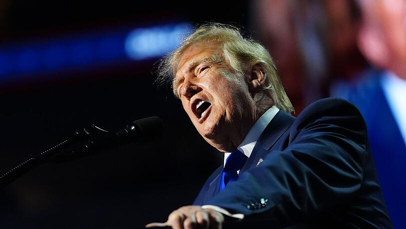 Trump will die Amerikanerinnen und Amerikaner davon &uuml;berzeugen, bei den Zwischenwahlen Republikaner zu w&auml;hlen.
