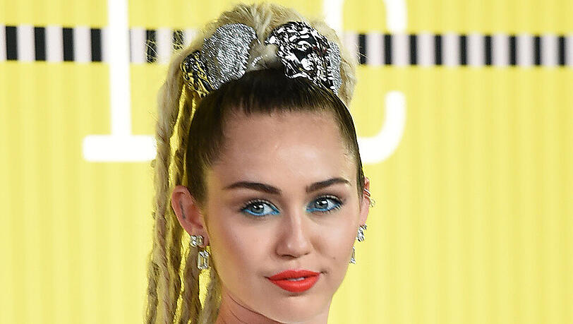 Miley Cyrus war die Moderatorin der diesjährigen VMAs Miley Cyrus war die Moderatorin der diesjährigen VMAs