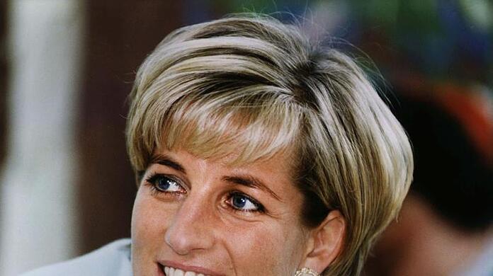Prinzessin Diana lächelt. Die "Prinzessin der Herzen" wäre am 01.07.2021 60 Jahre alt geworden.