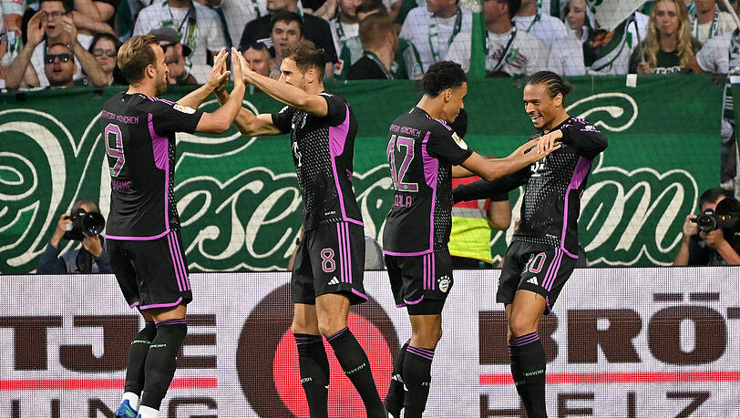 Der FC Bayern gewinnt gegen den Werder Bremen mit 4:0.