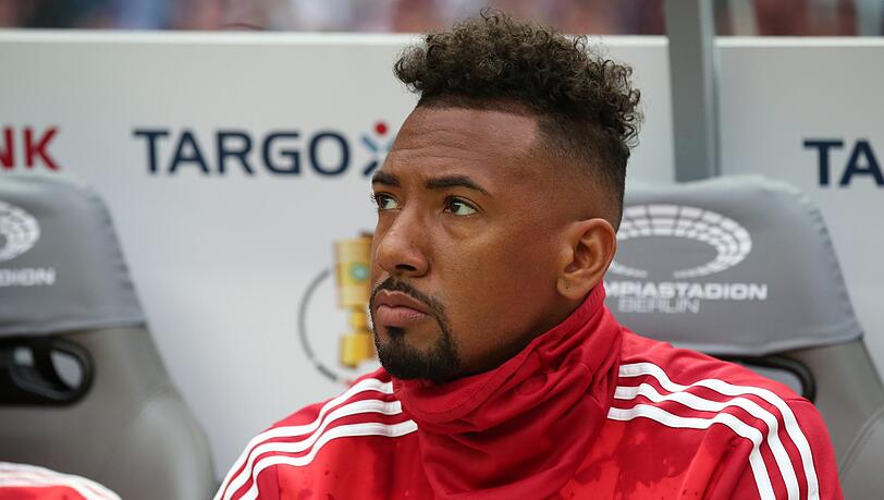 Randfigur: Ein frustrierter Boateng am Samstag beim Pokalfinale. Randfigur: Ein frustrierter Boateng am Samstag beim Pokalfinale.